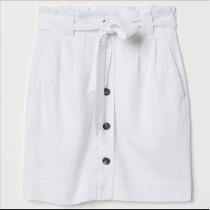 H & M white linen skirt with tie and buttons